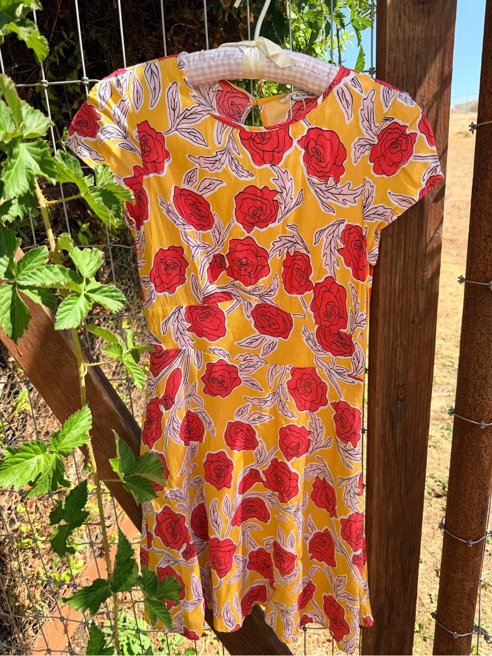Yellow Floral Short-Sleeve A-Line Dress with Red Rose Print